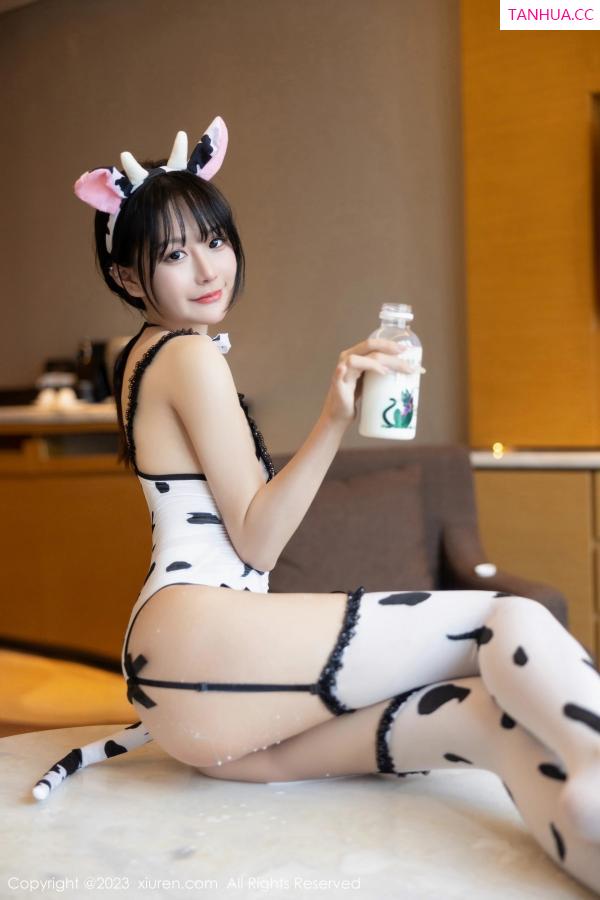   [XiuRen]高清写真图 2023.05.19 No.6774 幼幼 奶牛装美腿第46张图片